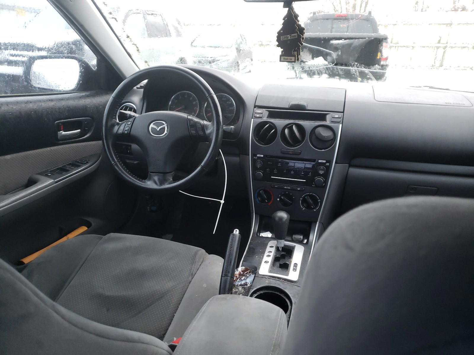 Photo 9 from auction – 2008 MAZDA MAZDA 6 with VIN 1YVHP80C485M26855