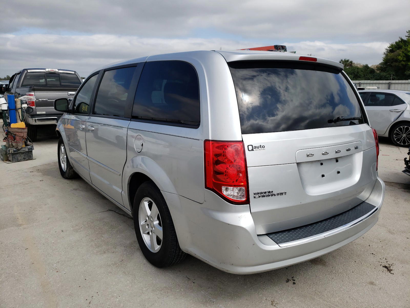 Photo 3 from auction – 2011 DODGE GRAND CARA with VIN 2D4RN3DG3BR636618