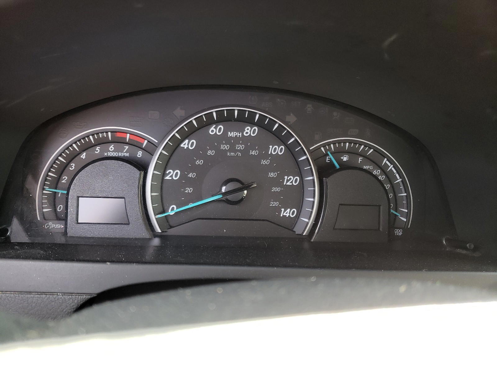 Photo 8 from auction – 2012 TOYOTA CAMRY BASE with VIN 4T4BF1FK4CR185500