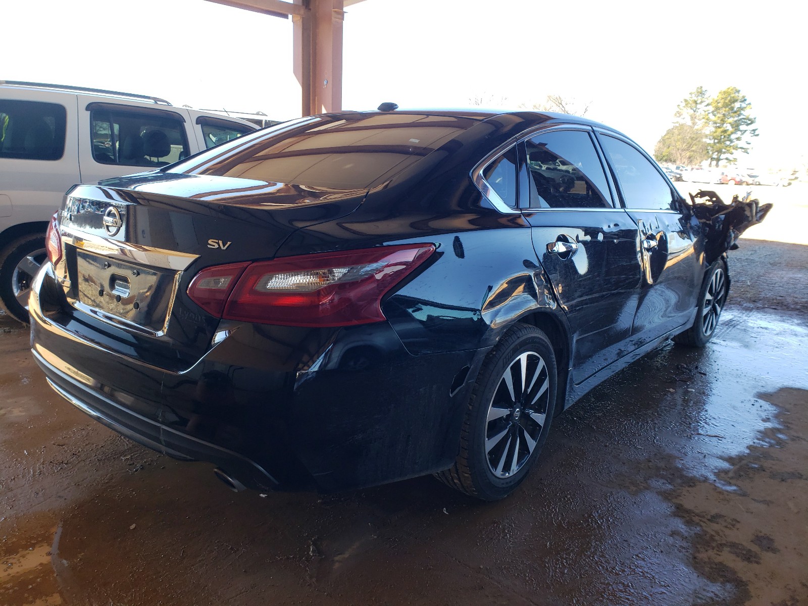 Photo 4 from auction – 2018 NISSAN ALTIMA 2.5 with VIN 1N4AL3AP5JC242510
