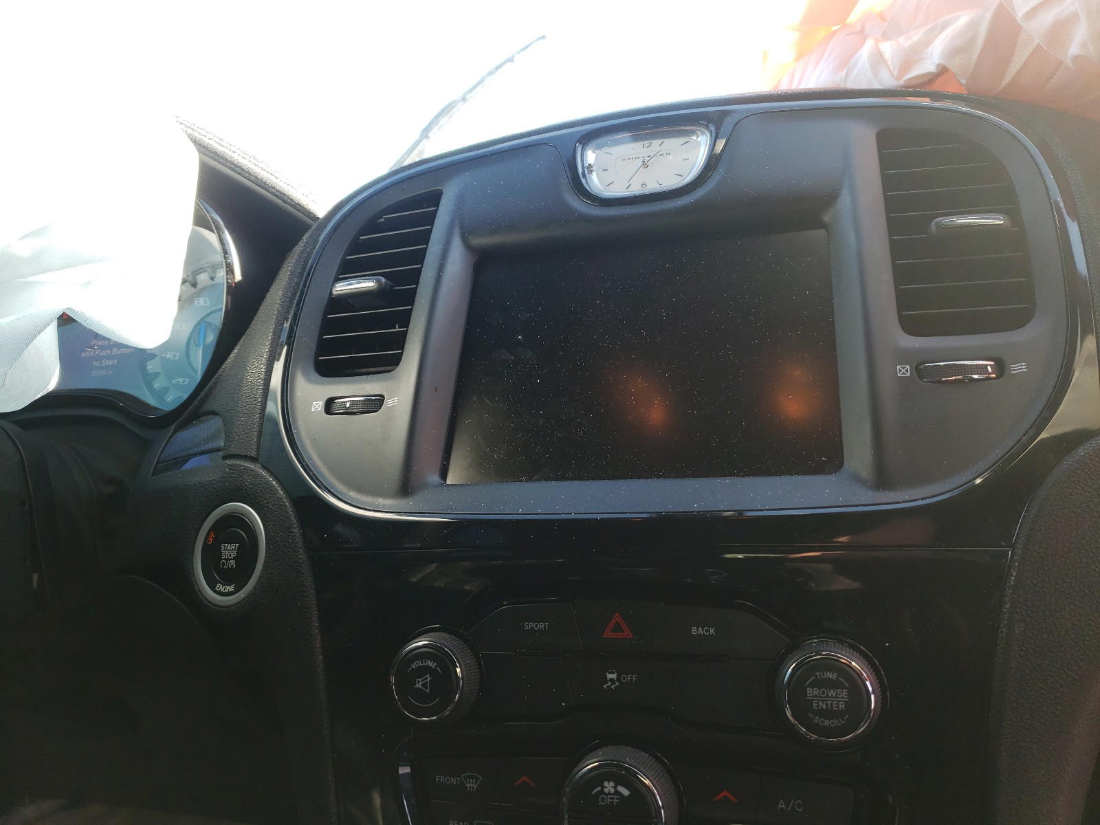 Photo 9 from auction – 2015 CHRYSLER 300 S with VIN 2C3CCAGG7FH793075