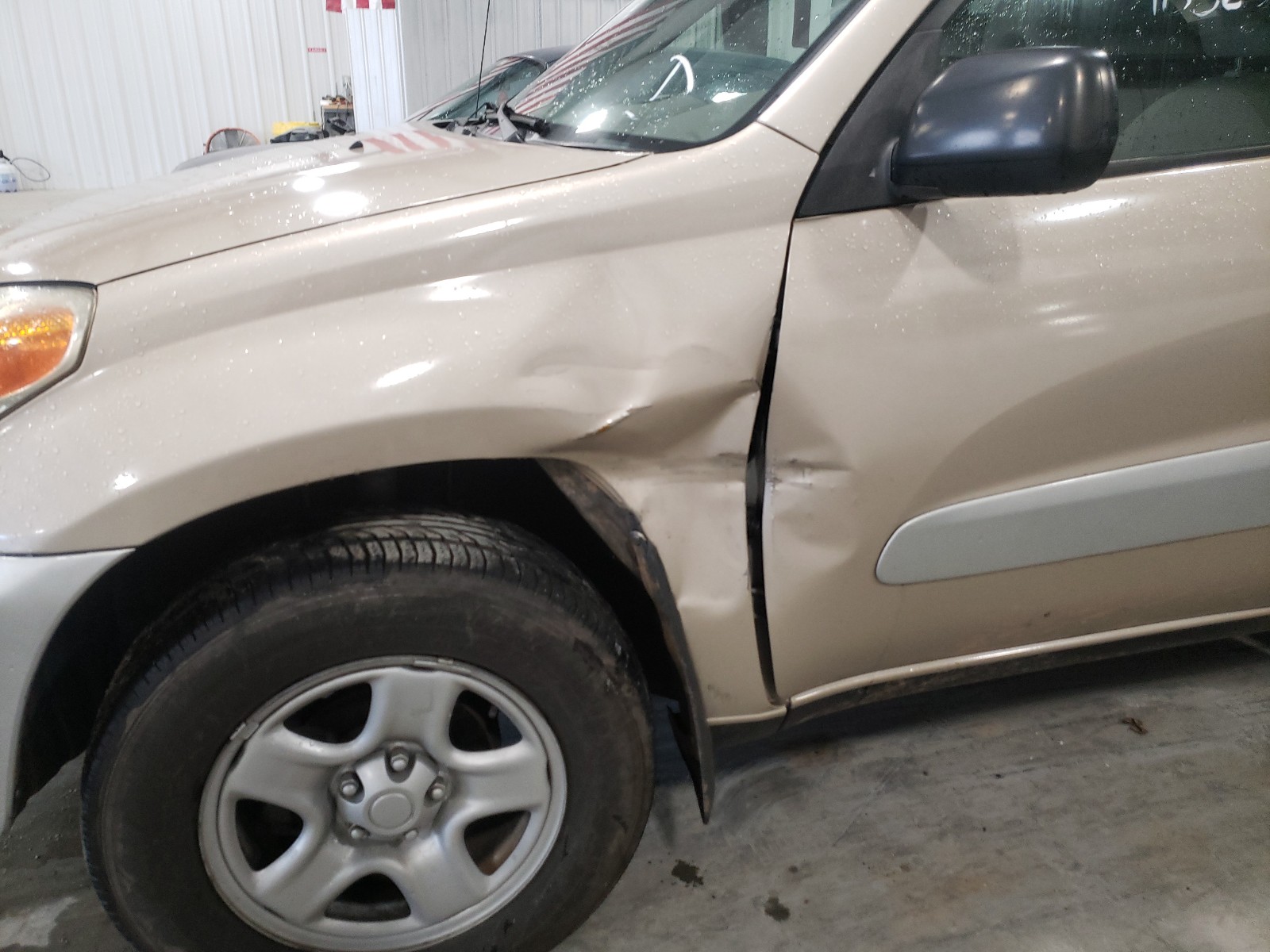Foto 9 de la subasta – 2005 TOYOTA RAV4 con VIN JTEHD20V250074716