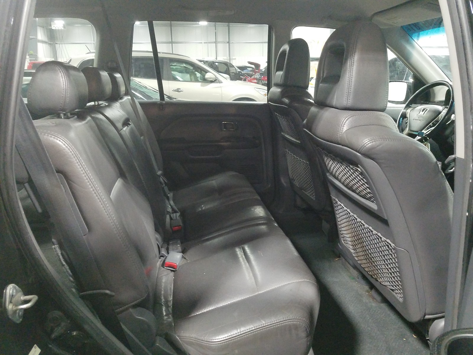 Zdjęcie 6 z aukcji – 2003 HONDA PILOT EXL z VIN 2HKYF18663H533185