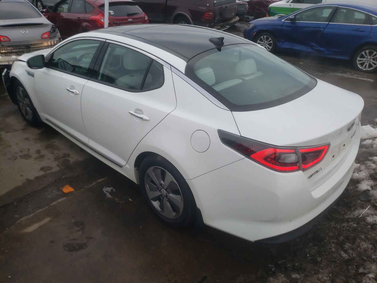 Photo 3 from auction – 2015 KIA OPTIMA with VIN KNAGN4ADXF5084877