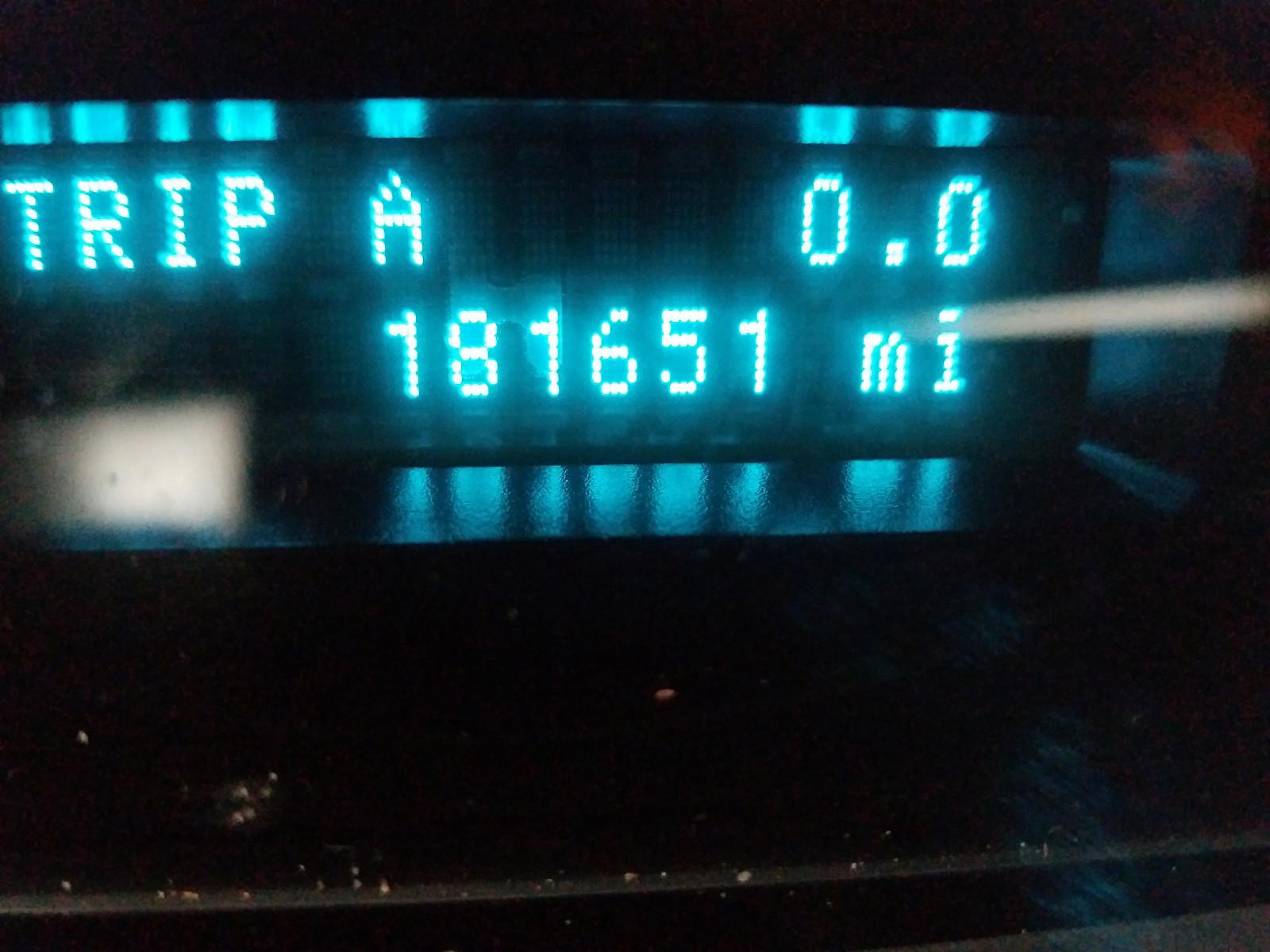 Photo 8 from auction – 2010 MERCURY MILAN with VIN 3MEHM0JA5AR611396