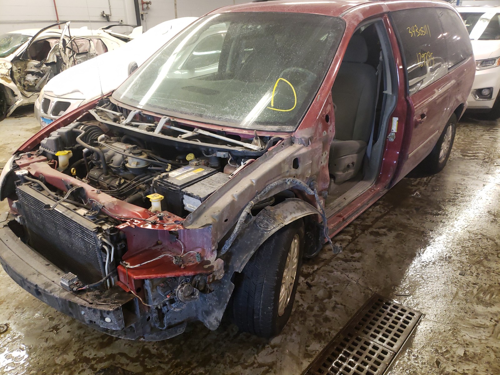 Photo 9 from auction – 2007 CHRYSLER TOWN & COU with VIN 2A4GP54LX7R136982