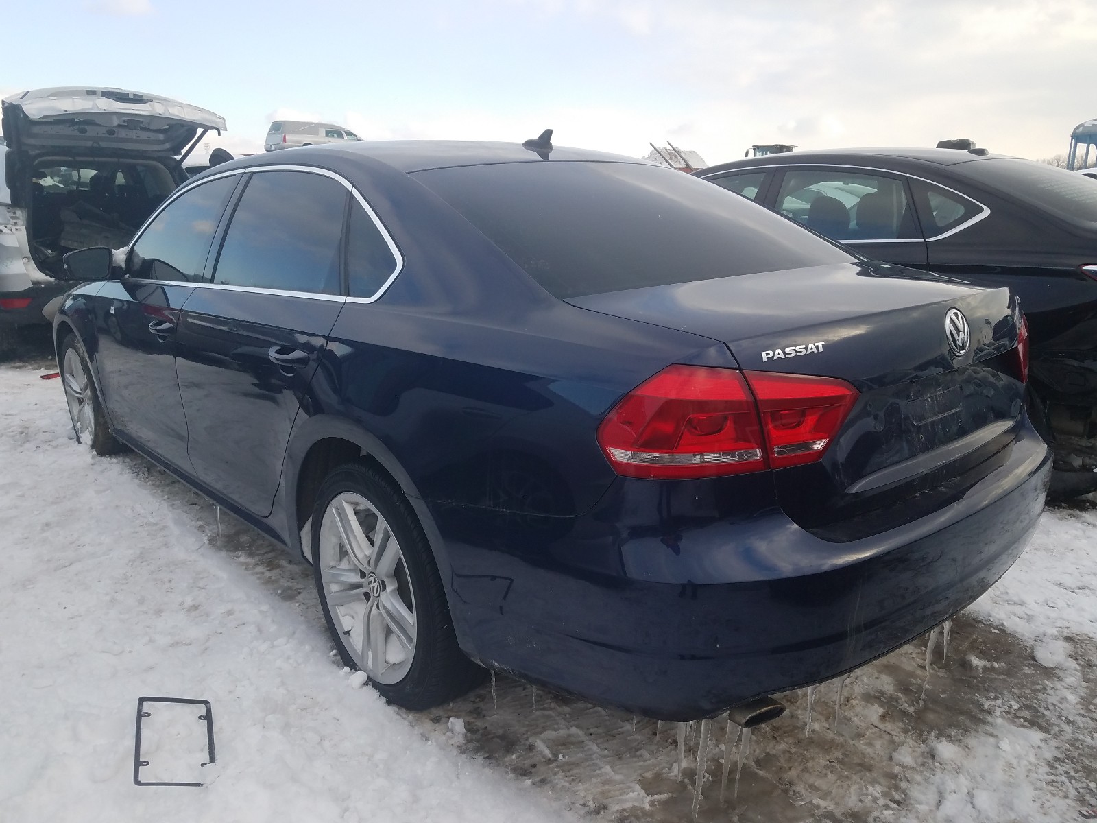 Photo 3 from auction – 2014 VOLKSWAGEN PASSAT SE with VIN 1VWBP7A35EC019832