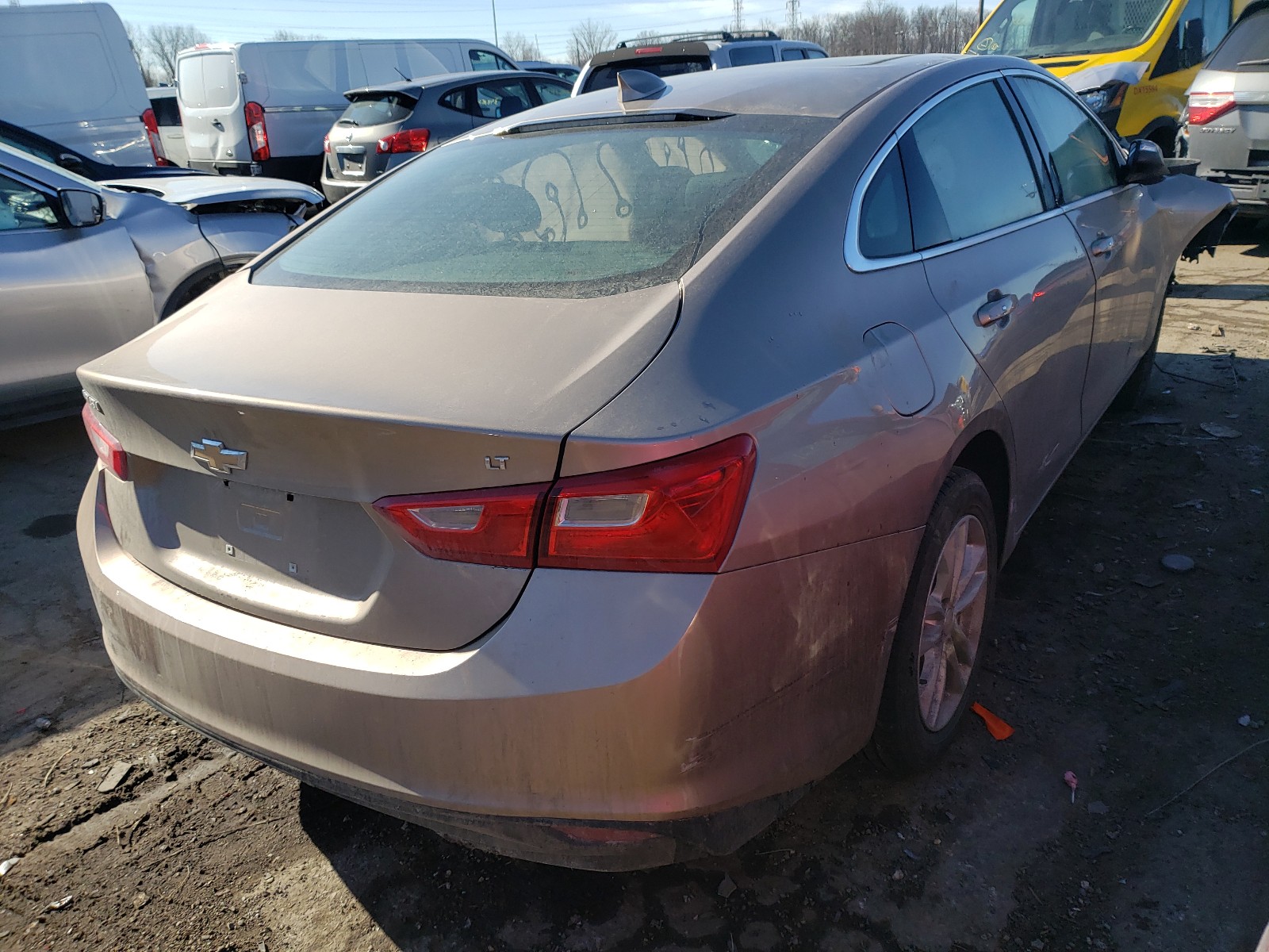 Photo 4 from auction – 2018 CHEVROLET MALIBU LT with VIN 1G1ZD5ST2JF232140