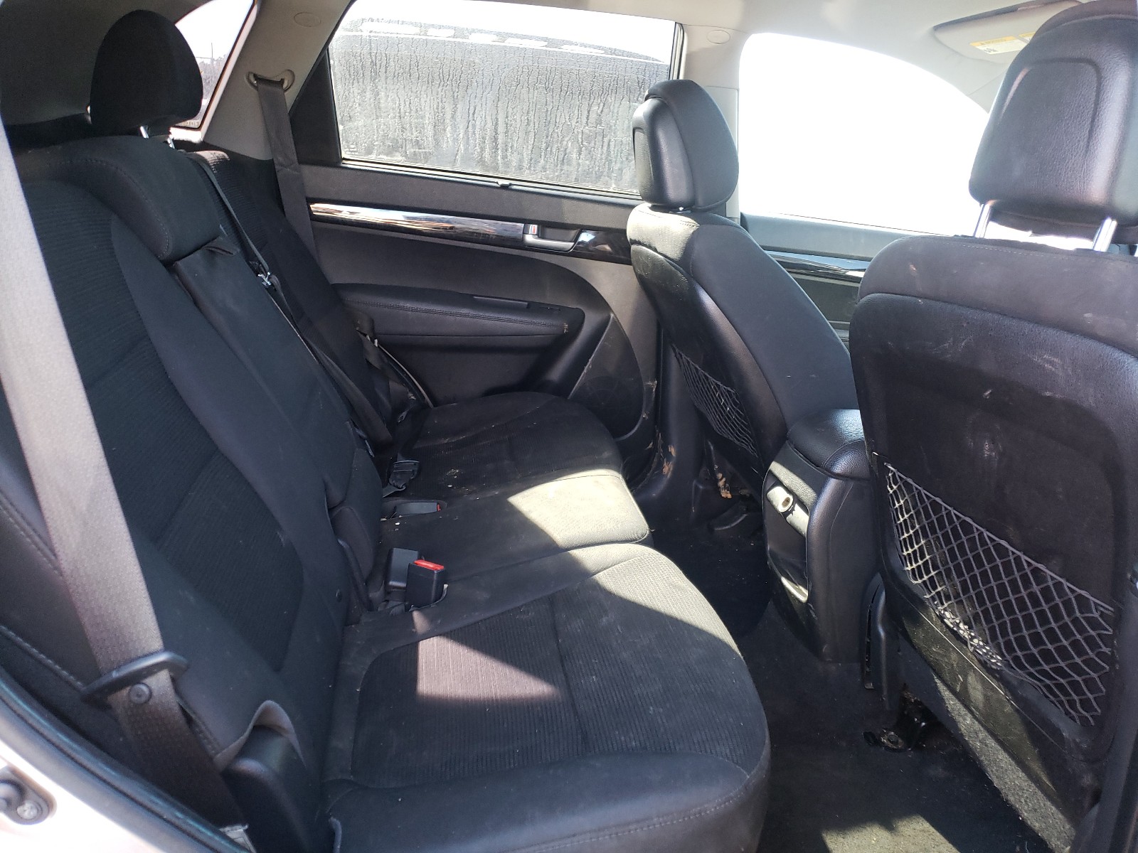 Photo 6 from auction – 2014 KIA SORENTO LX with VIN 5XYKT4A61EG536841