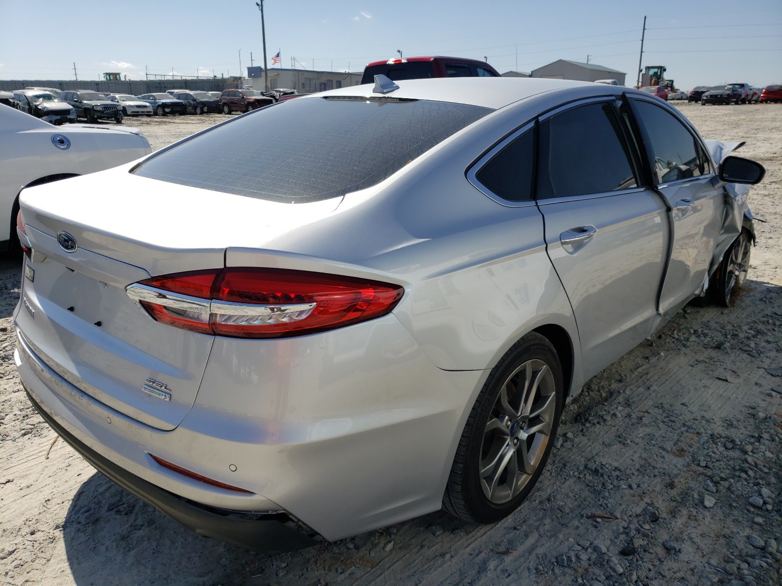 Photo 4 from auction – 2019 FORD FUSION SEL with VIN 3FA6P0CDXKR269510