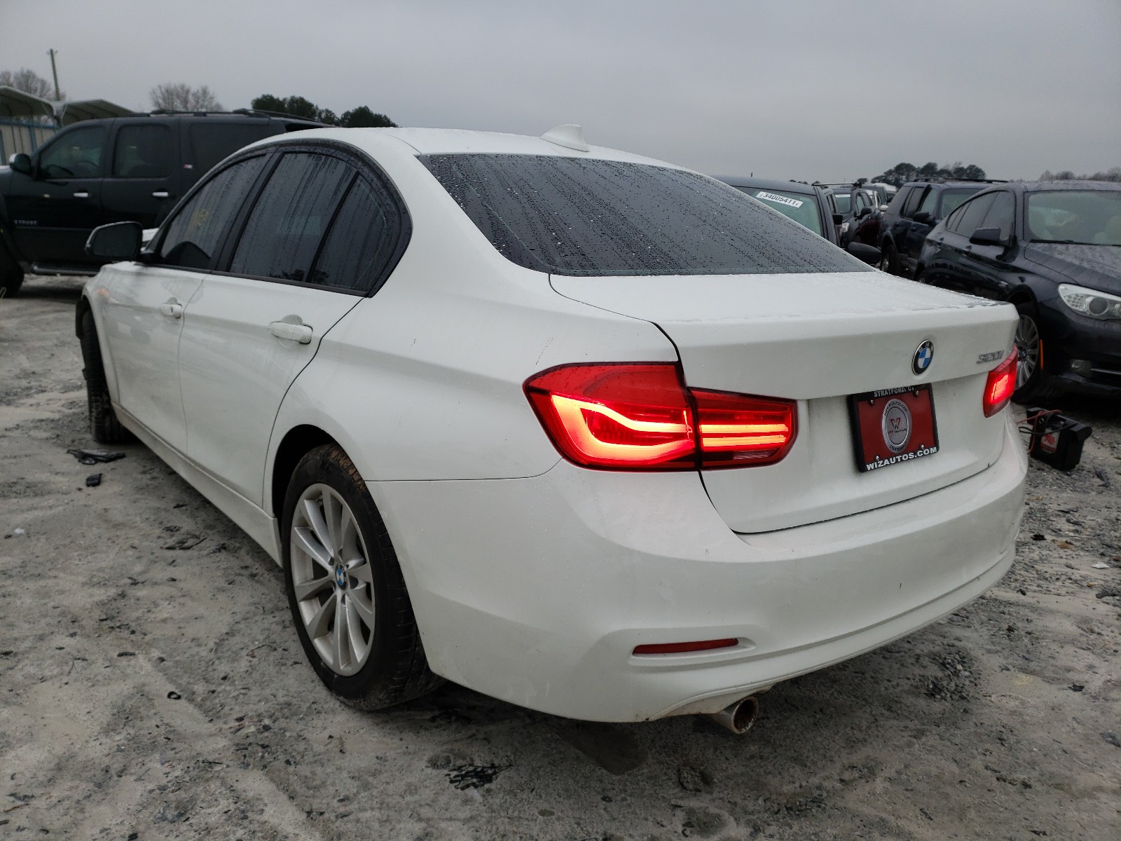 Foto 3 de la subasta – 2018 BMW 320 I con VIN WBA8E1G50JNU89593