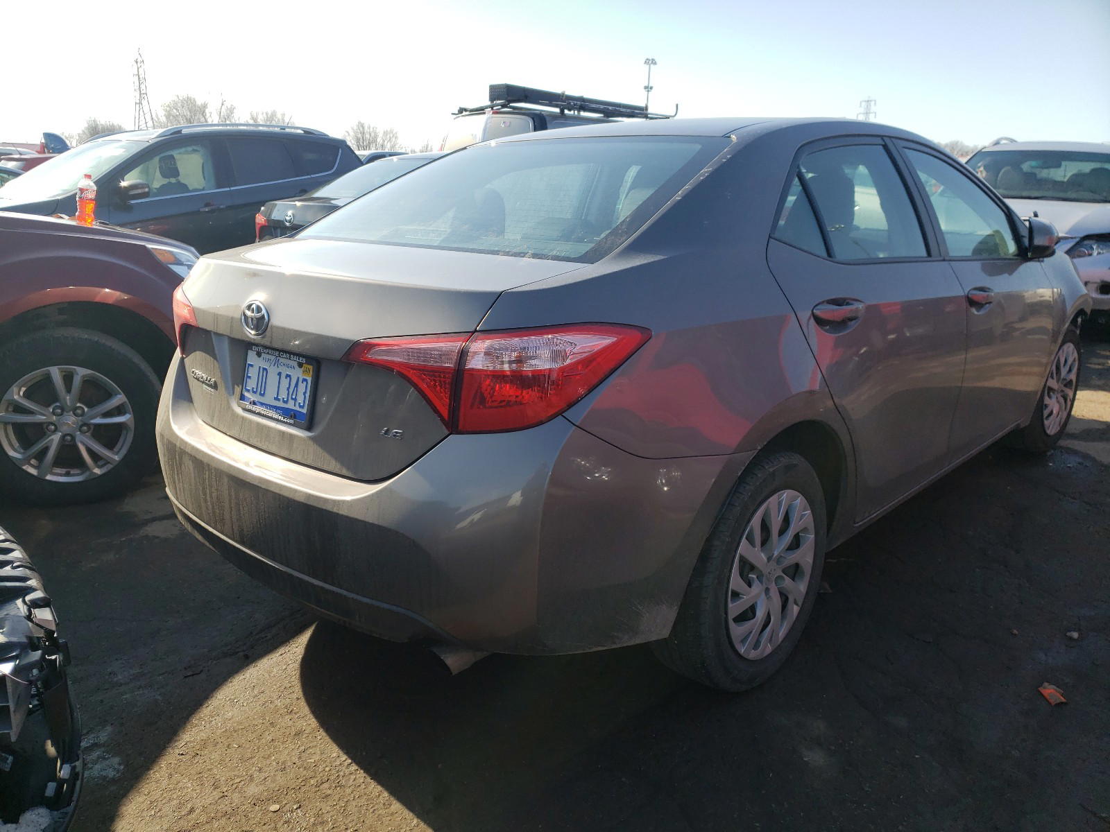 Photo 4 from auction – 2019 TOYOTA COROLLA L with VIN 2T1BURHEXKC232745