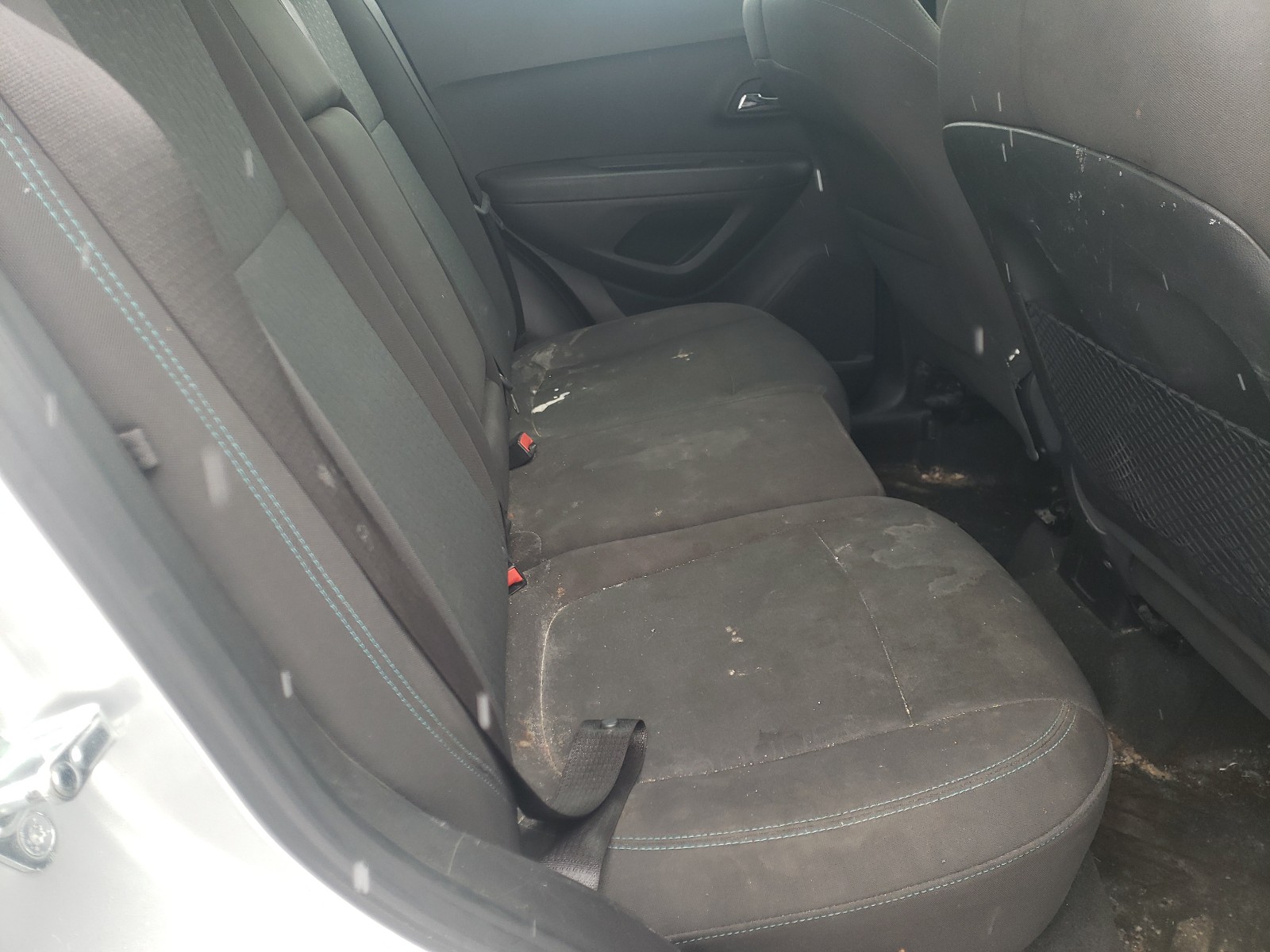 Photo 6 from auction – 2015 CHEVROLET TRAX LS with VIN KL7CJKSB9FB060325