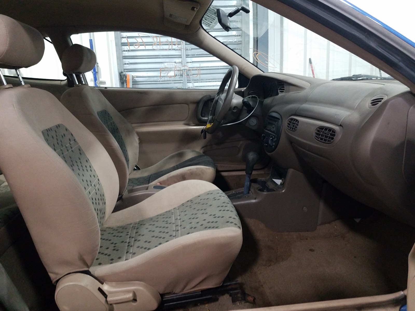 Photo 5 from auction – 2003 FORD ESCORT ZX2 with VIN 3FAFP11343R150854