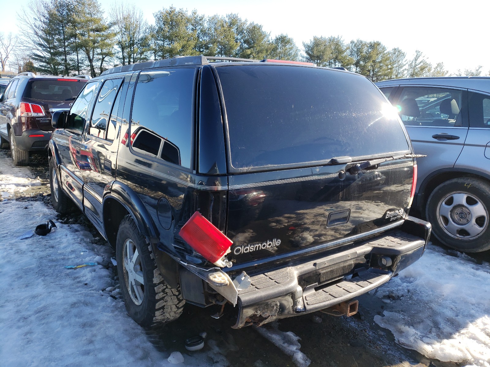 Photo 3 from auction – 2000 OLDSMOBILE BRAVADA with VIN 1GHDT13W5Y2263108