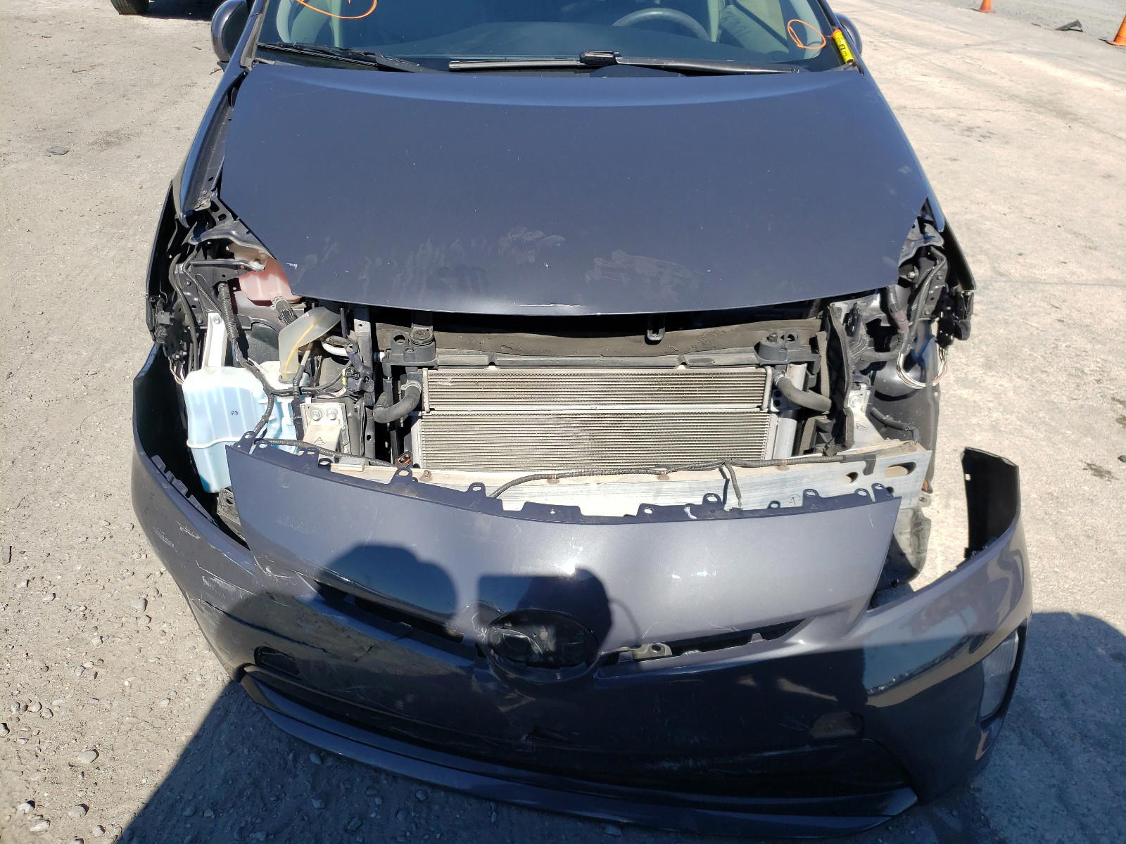 Photo 9 from auction – 2013 TOYOTA PRIUS with VIN JTDKN3DU4D5594223