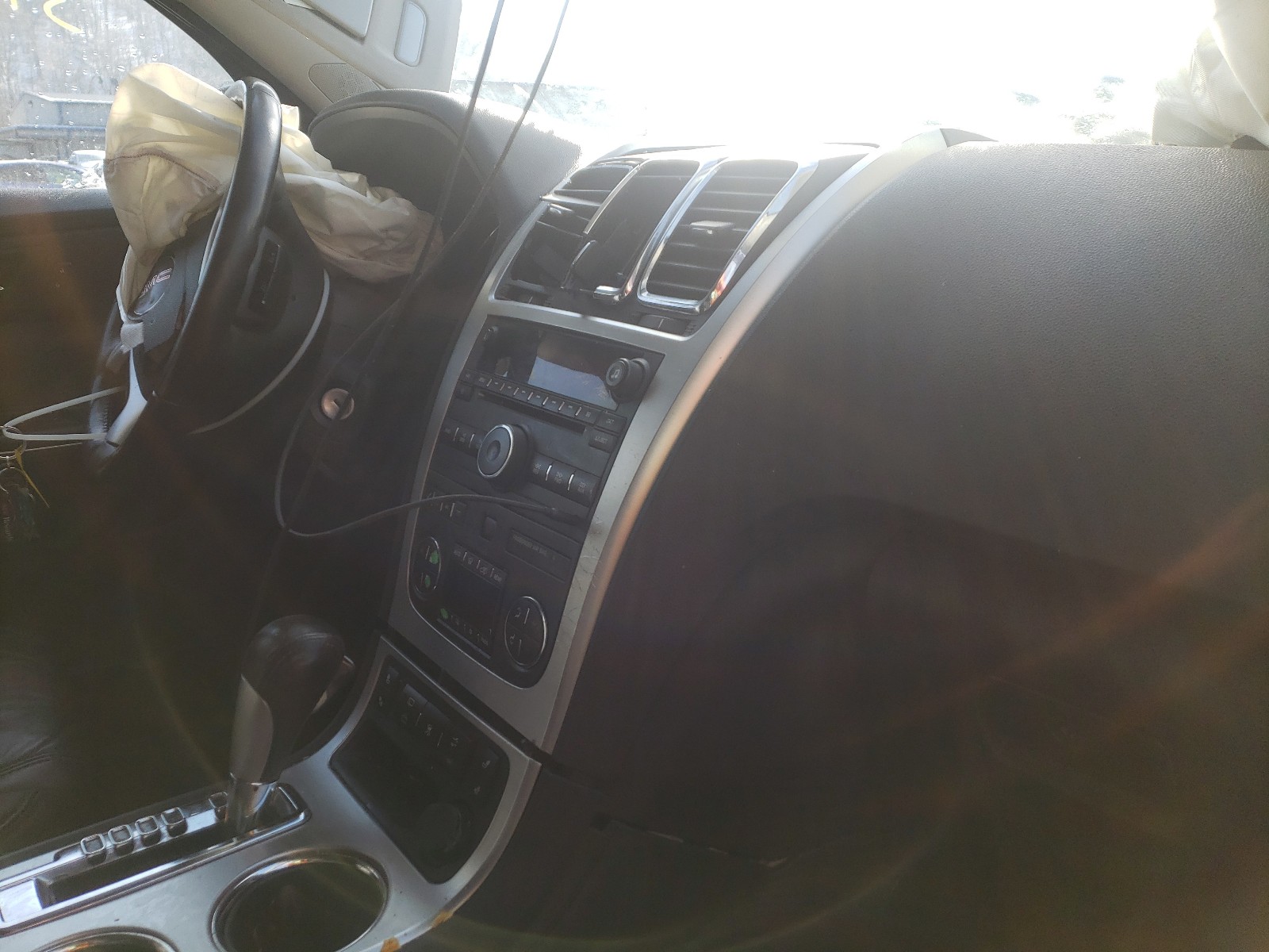 Photo 9 from auction – 2010 GMC ACADIA SLT with VIN 1GKLRMED0AJ101755