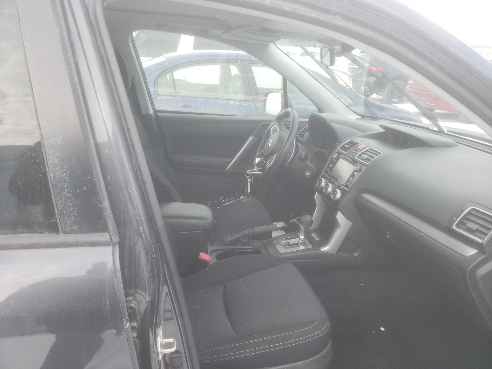 Photo 5 from auction – 2017 SUBARU FORESTER 2 with VIN JF2SJEJC0HH472094