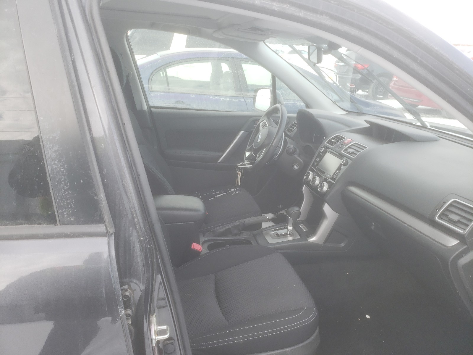 Zdjęcie 5 z aukcji – 2017 SUBARU FORESTER 2 z VIN JF2SJEJC0HH472094