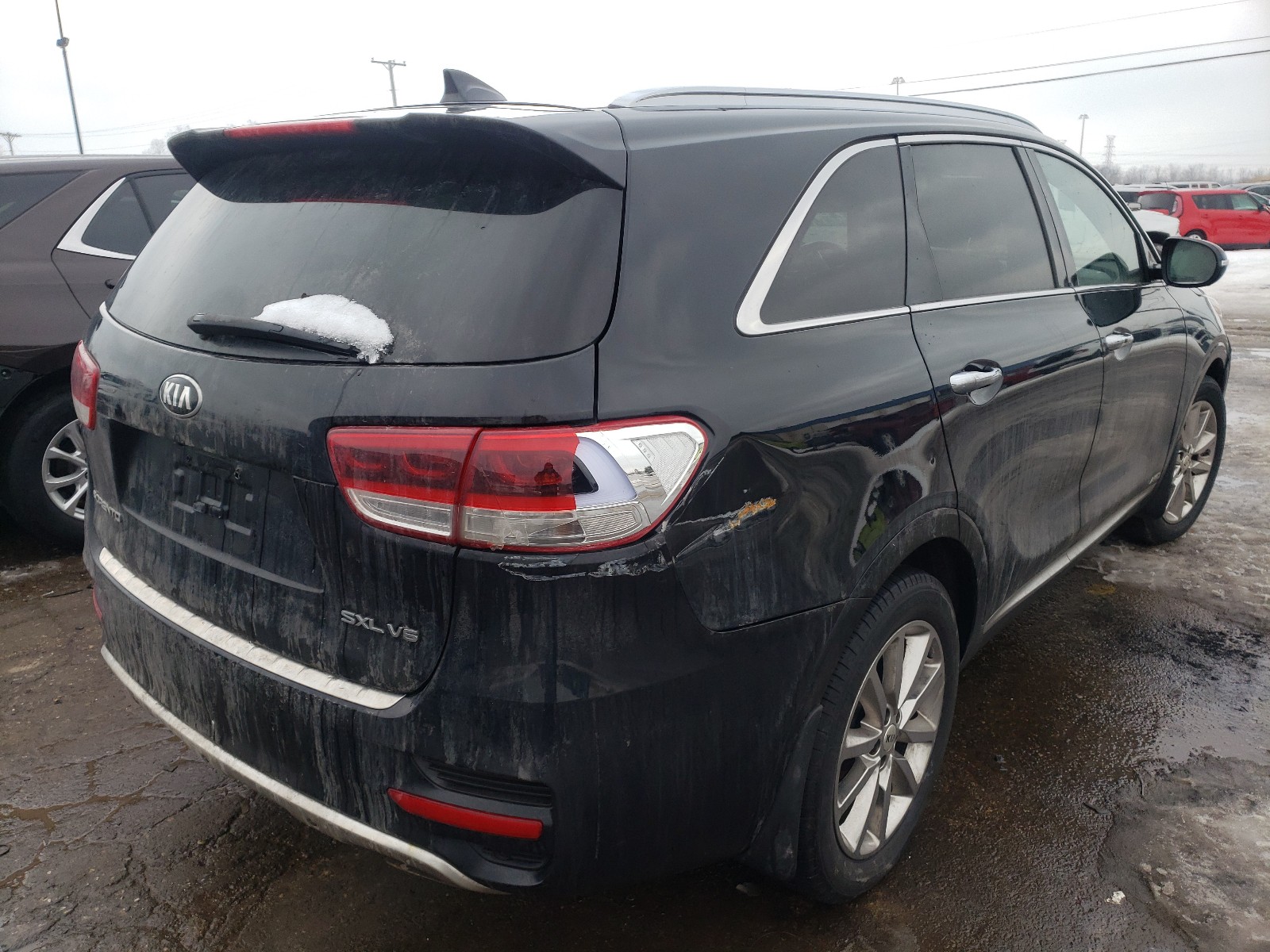 Photo 4 from auction – 2016 KIA SORENTO SX with VIN 5XYPKDA52GG017249