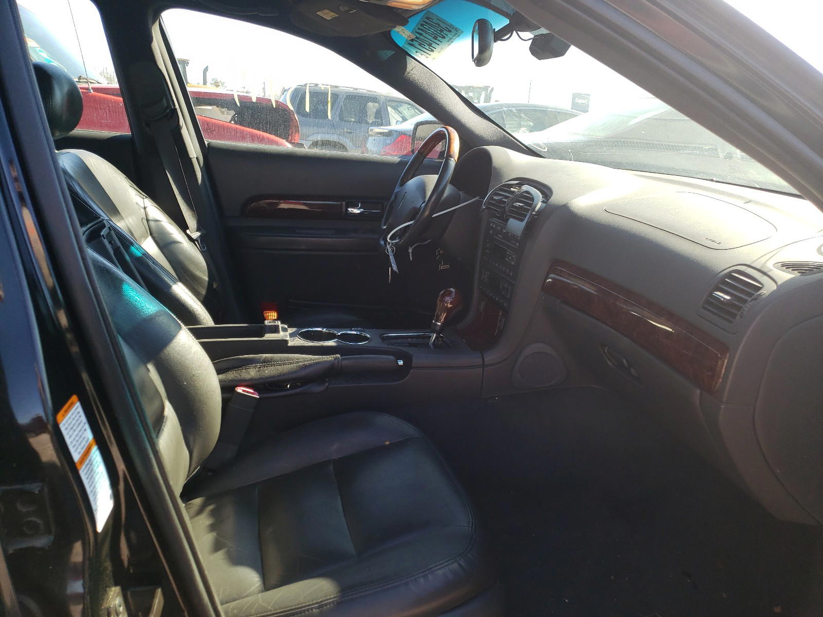 Photo 5 from auction – 2001 LINCOLN LS with VIN 1LNHM86S51Y642761
