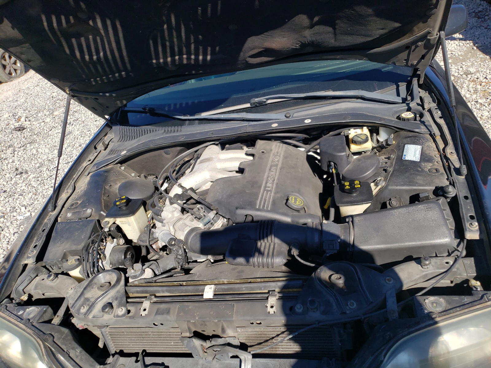 Photo 7 from auction – 2001 LINCOLN LS with VIN 1LNHM86S51Y642761