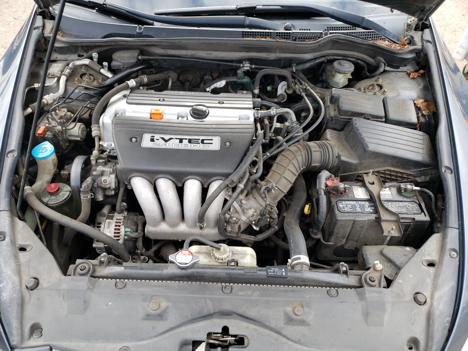 Photo 7 from auction – 2004 HONDA ACCORD EX with VIN JHMCM56804C007741