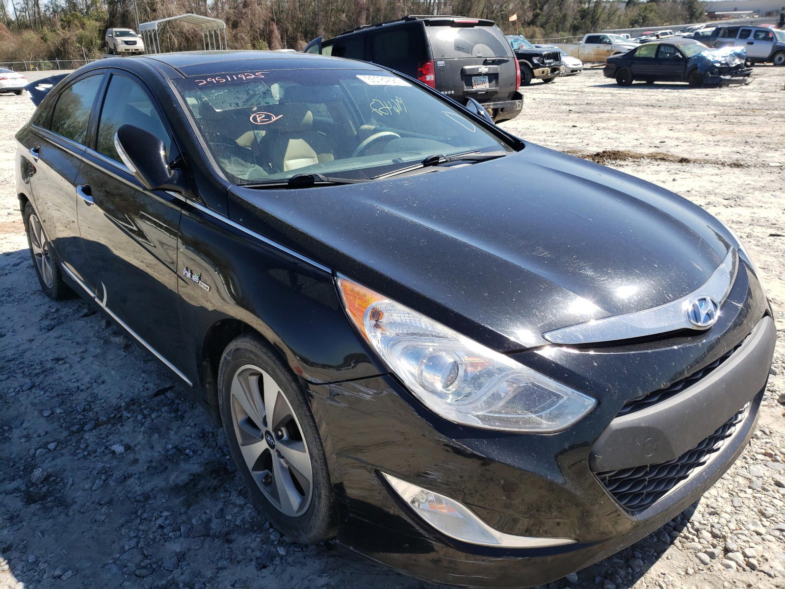 HYUNDAI SONATA HYB 2012 with VIN KMHEC4A47CA027891 - Photo from auction