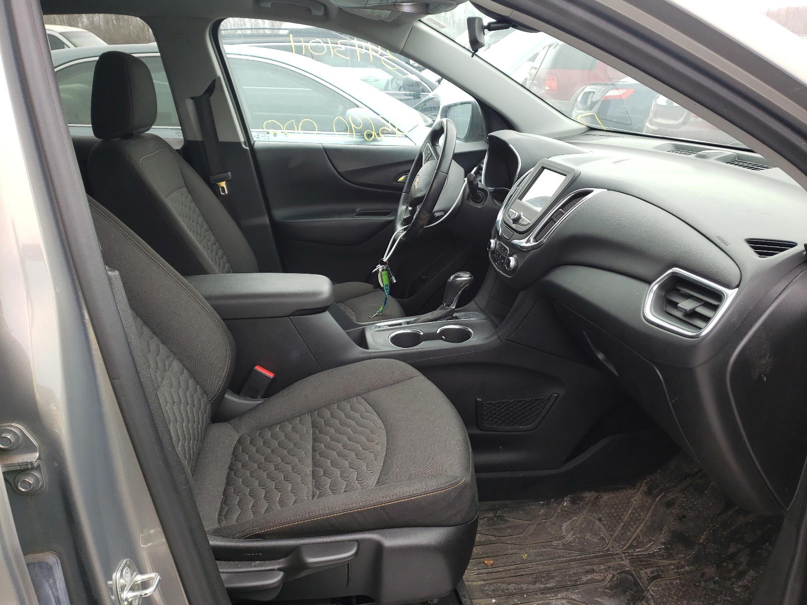Photo 5 from auction – 2018 CHEVROLET EQUINOX LT with VIN 3GNAXJEV7JS642808