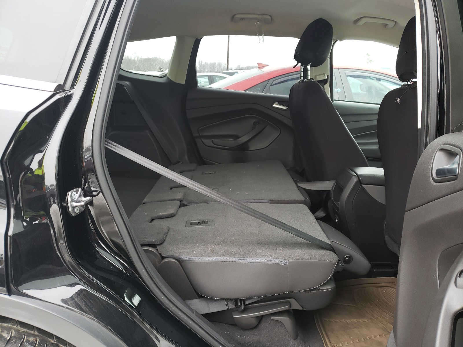 Photo 6 from auction – 2016 FORD ESCAPE SE with VIN 1FMCU9GX9GUB28681