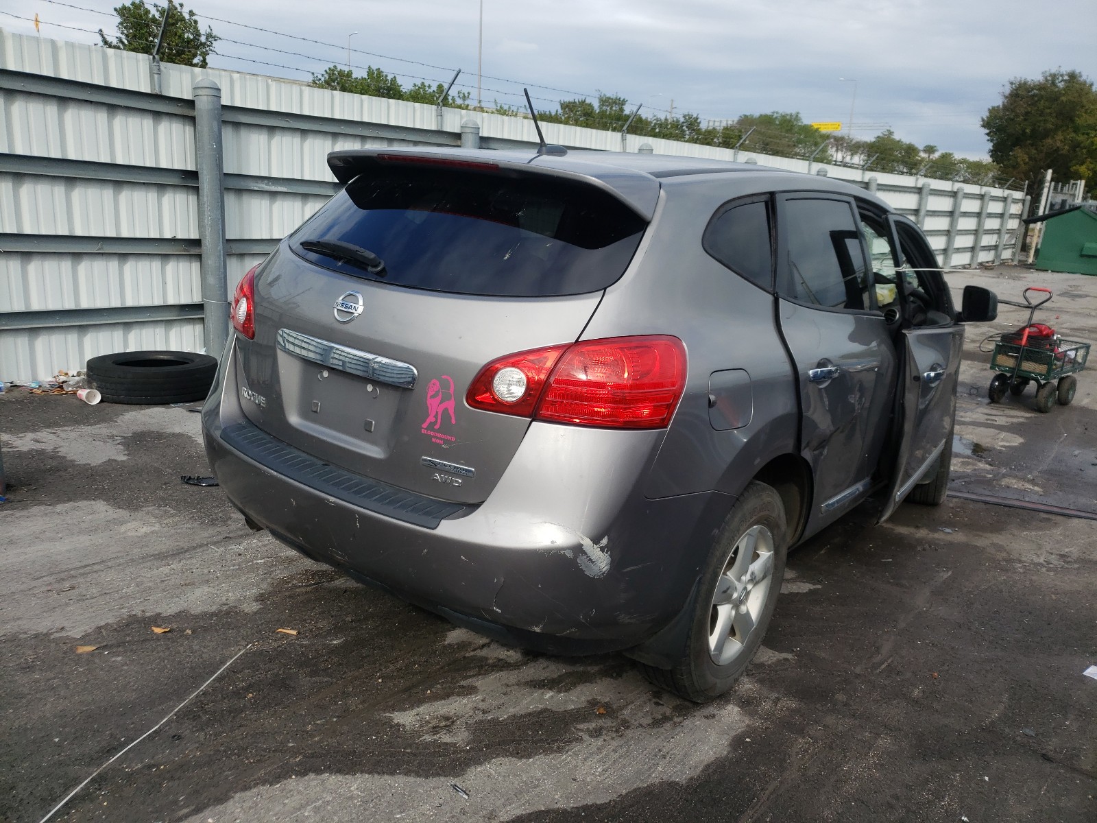 Photo 4 from auction – 2012 NISSAN ROGUE S with VIN JN8AS5MV4CW408234
