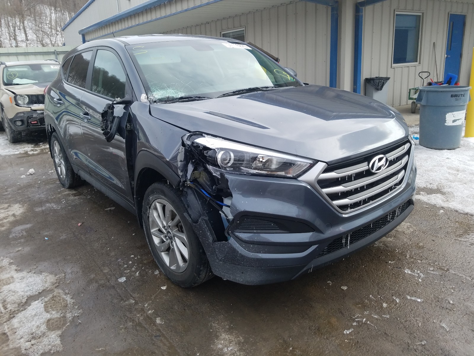Photo 1 from auction – 2018 HYUNDAI TUCSON SE with VIN KM8J2CA41JU756668