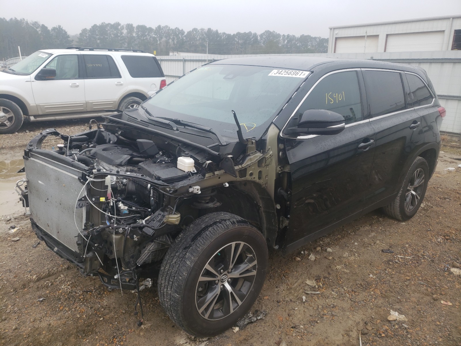 Photo 2 from auction – 2019 TOYOTA HIGHLANDER with VIN 5TDZARFH4KS058618