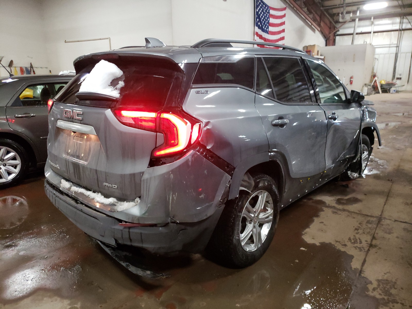 Photo 4 from auction – 2019 GMC TERRAIN SL with VIN 3GKALTEV1KL400385