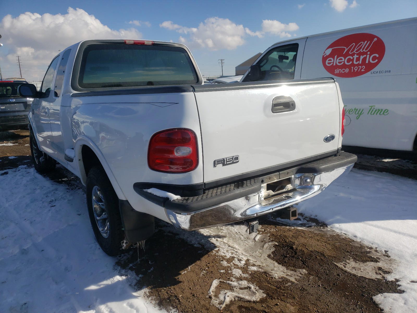 Photo 3 from auction – 1999 FORD F150 with VIN 2FTRX08L5XCA31524