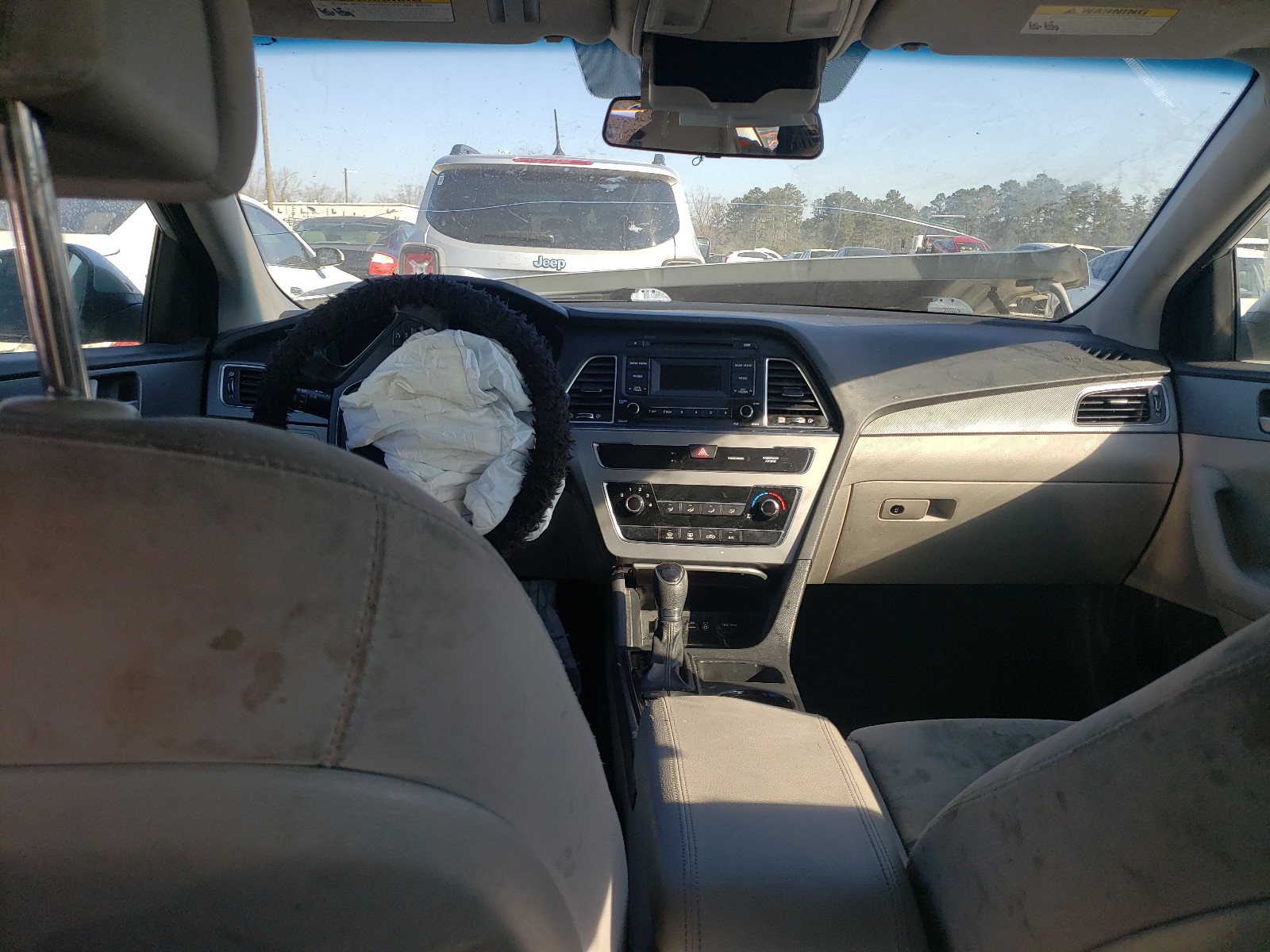 Photo 9 from auction – 2015 HYUNDAI SONATA SE with VIN 5NPE24AF3FH217791