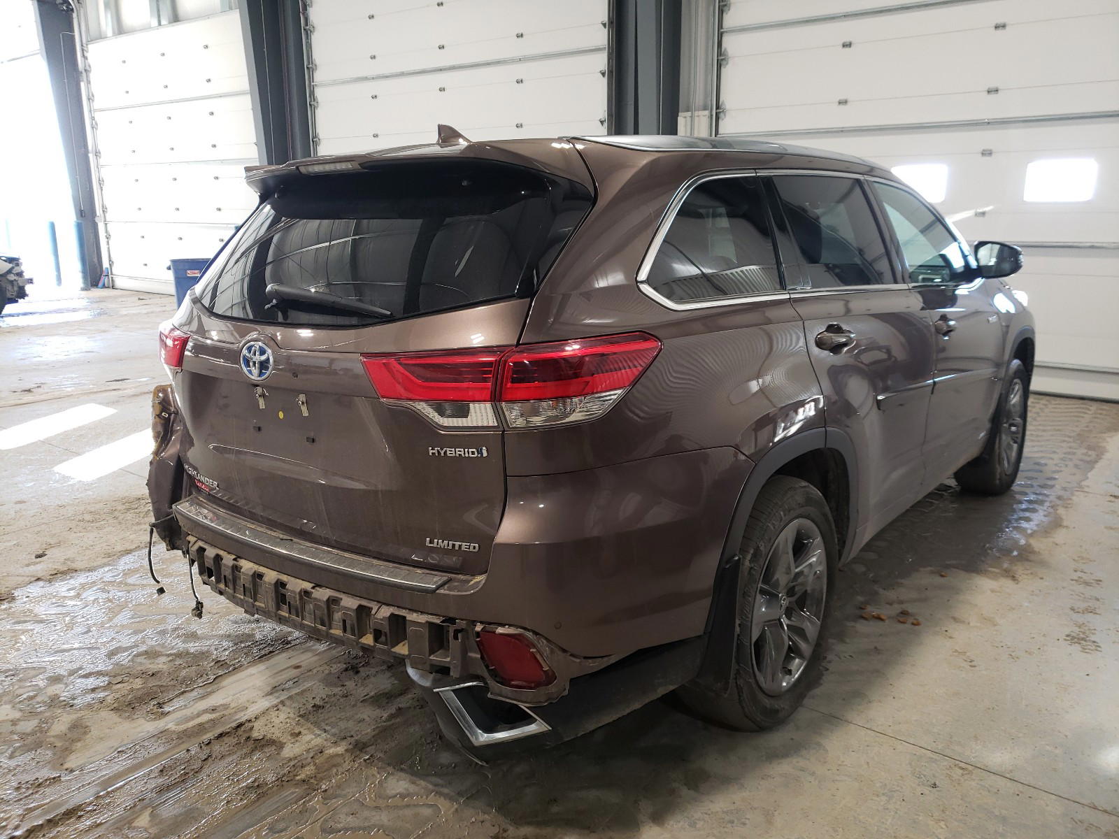 Photo 4 from auction – 2019 TOYOTA HIGHLANDER with VIN 5TDDGRFH8KS068254