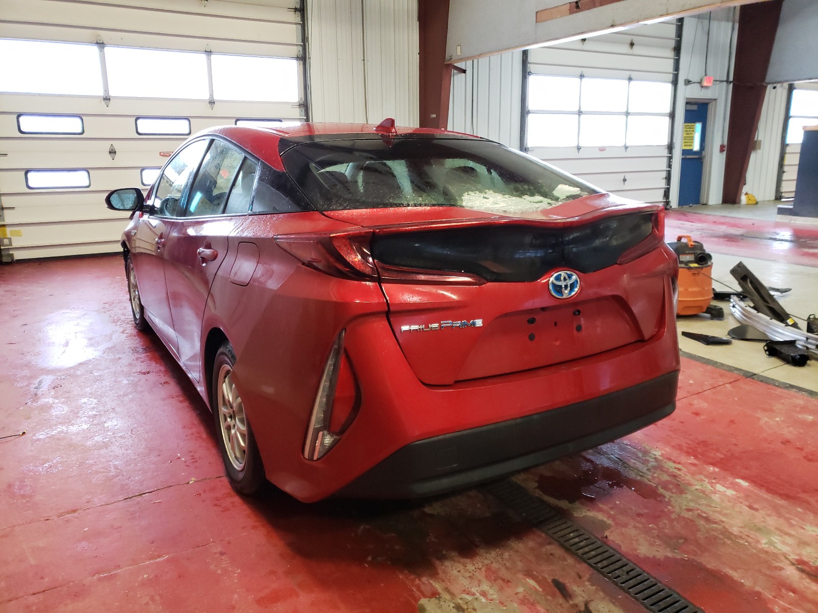 Photo 3 from auction – 2018 TOYOTA PRIUS PRIM with VIN JTDKARFPXJ3099876