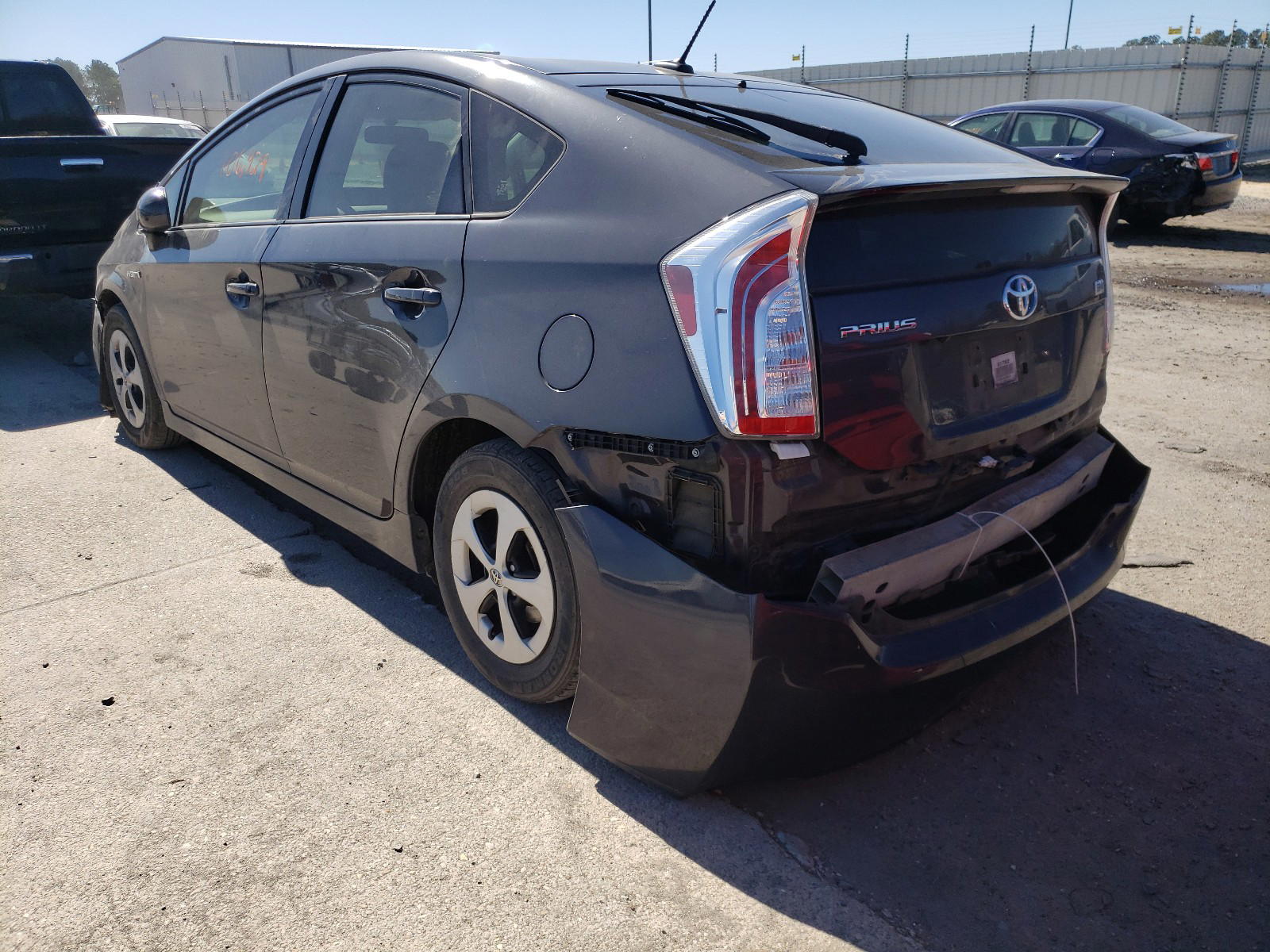 Photo 3 from auction – 2013 TOYOTA PRIUS with VIN JTDKN3DU4D5594223