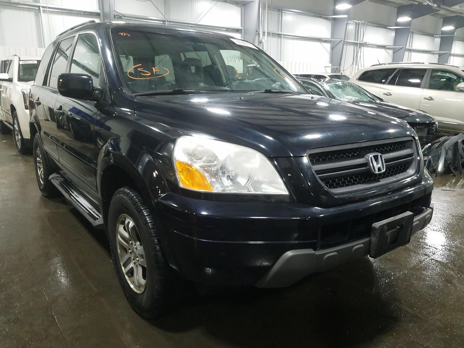 HONDA PILOT EXL 2003 with VIN 2HKYF18663H533185 - Photo from auction