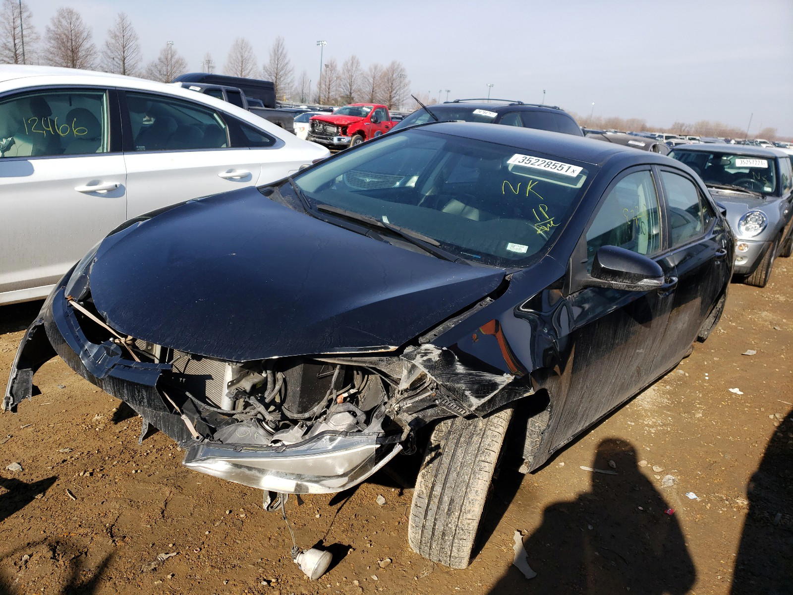 Photo 2 from auction – 2016 TOYOTA COROLLA L with VIN 5YFBURHE5GP404316