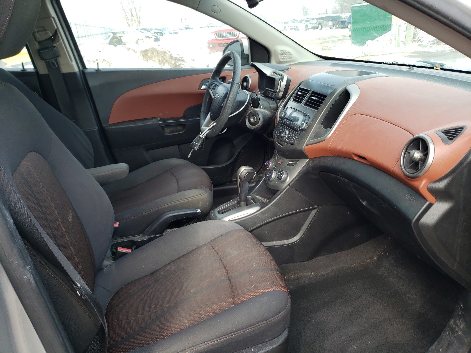 Photo 5 from auction – 2013 CHEVROLET SONIC LT with VIN 1G1JC5SH0D4185265