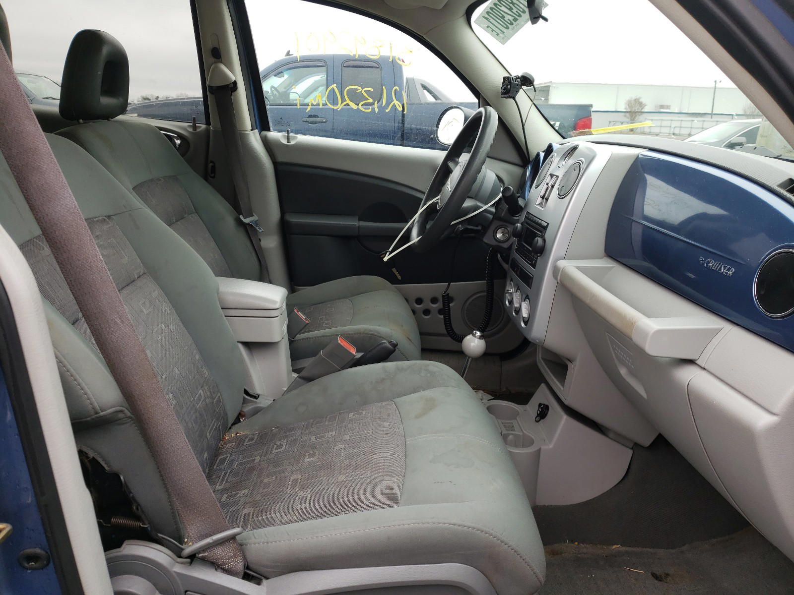 Photo 5 from auction – 2007 CHRYSLER PT CRUISER with VIN 3A4FY58B47T504225