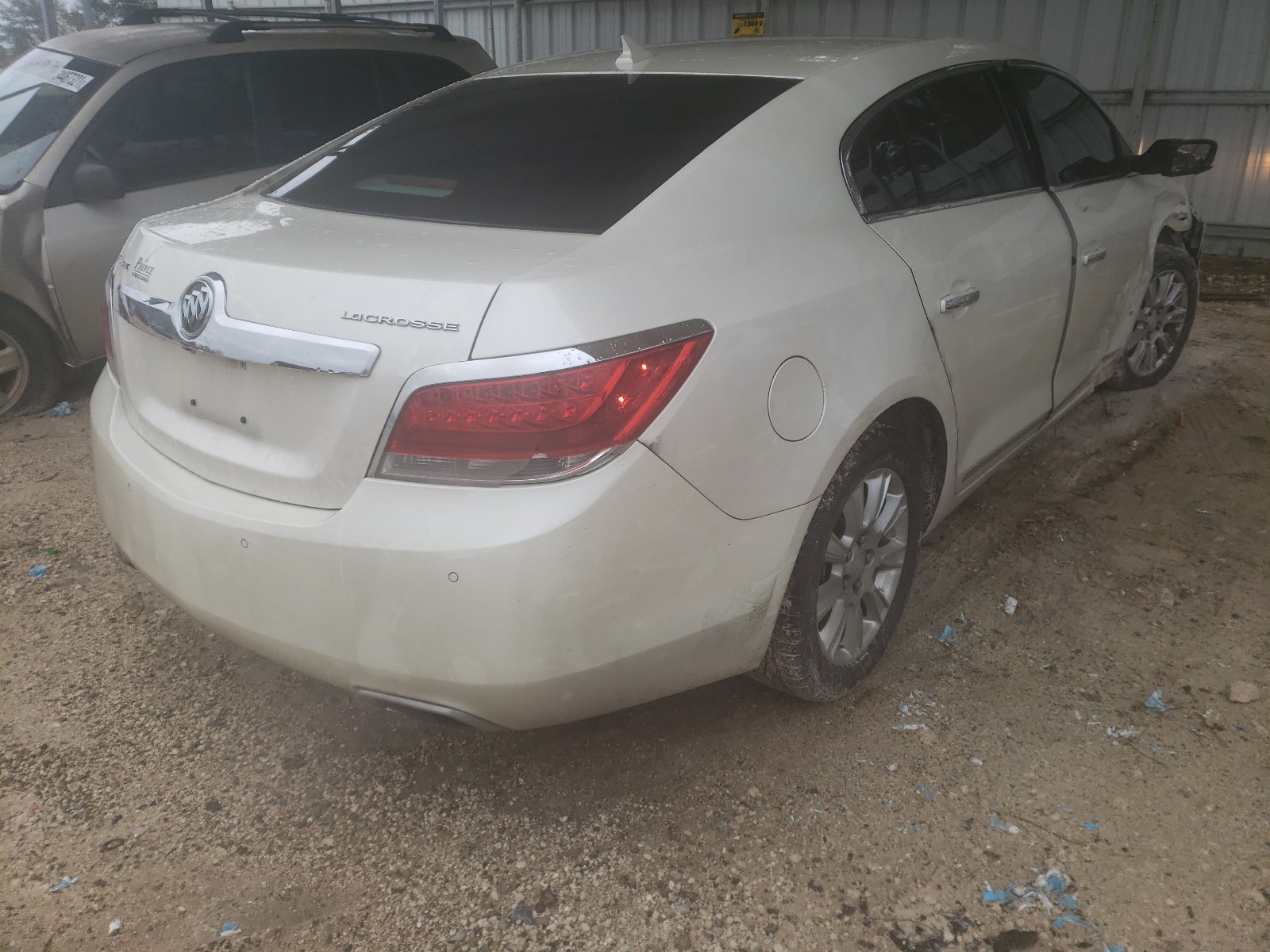 Photo 4 from auction – 2013 BUICK LACROSSE with VIN 1G4GC5G3XDF289910