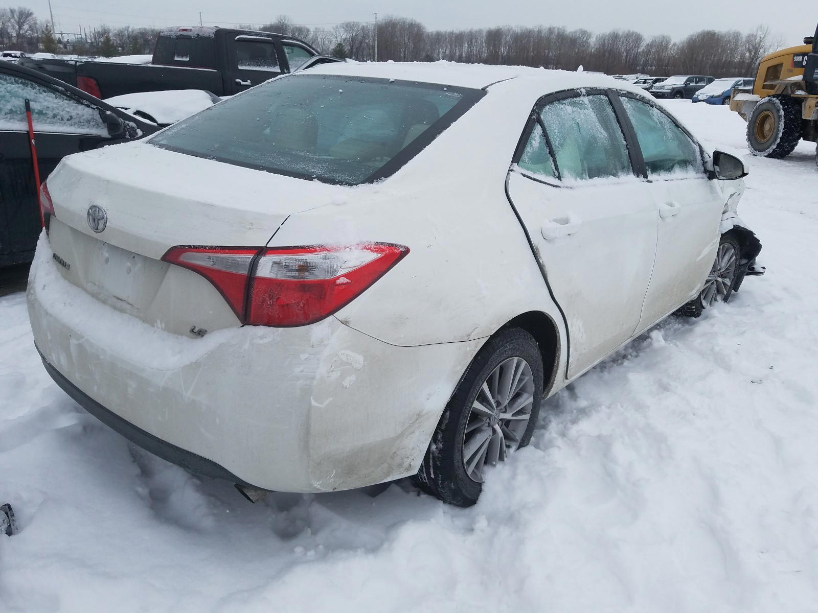 Photo 4 from auction – 2015 TOYOTA COROLLA L with VIN 5YFBURHE0FP214423