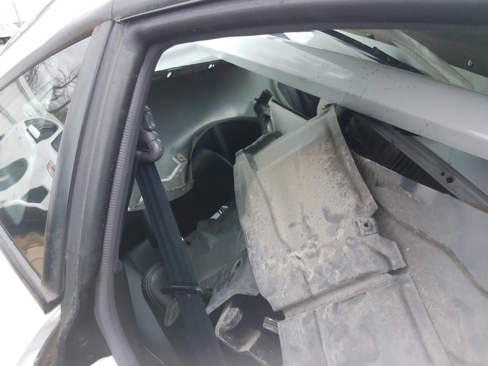 Photo 6 from auction – 1999 MITSUBISHI ECLIPSE GS with VIN 4A3AK44Y8XE055764