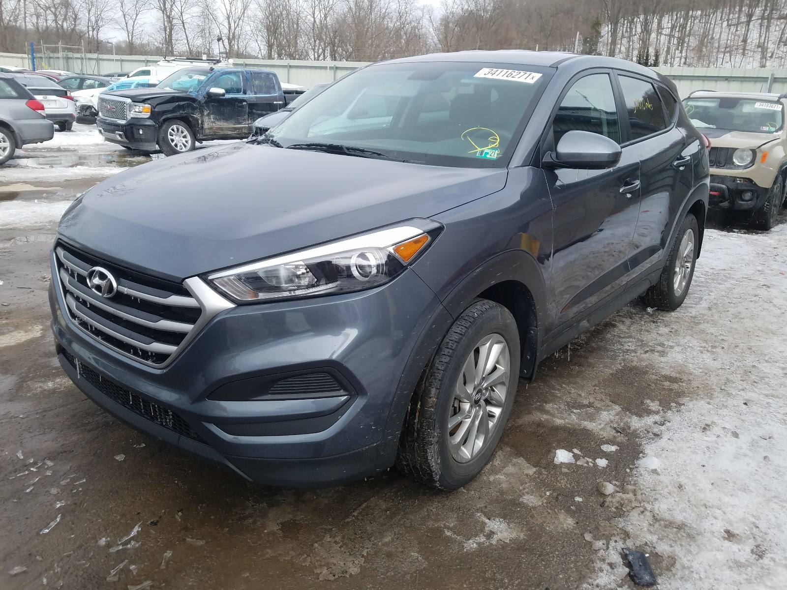 Photo 2 from auction – 2018 HYUNDAI TUCSON SE with VIN KM8J2CA41JU756668