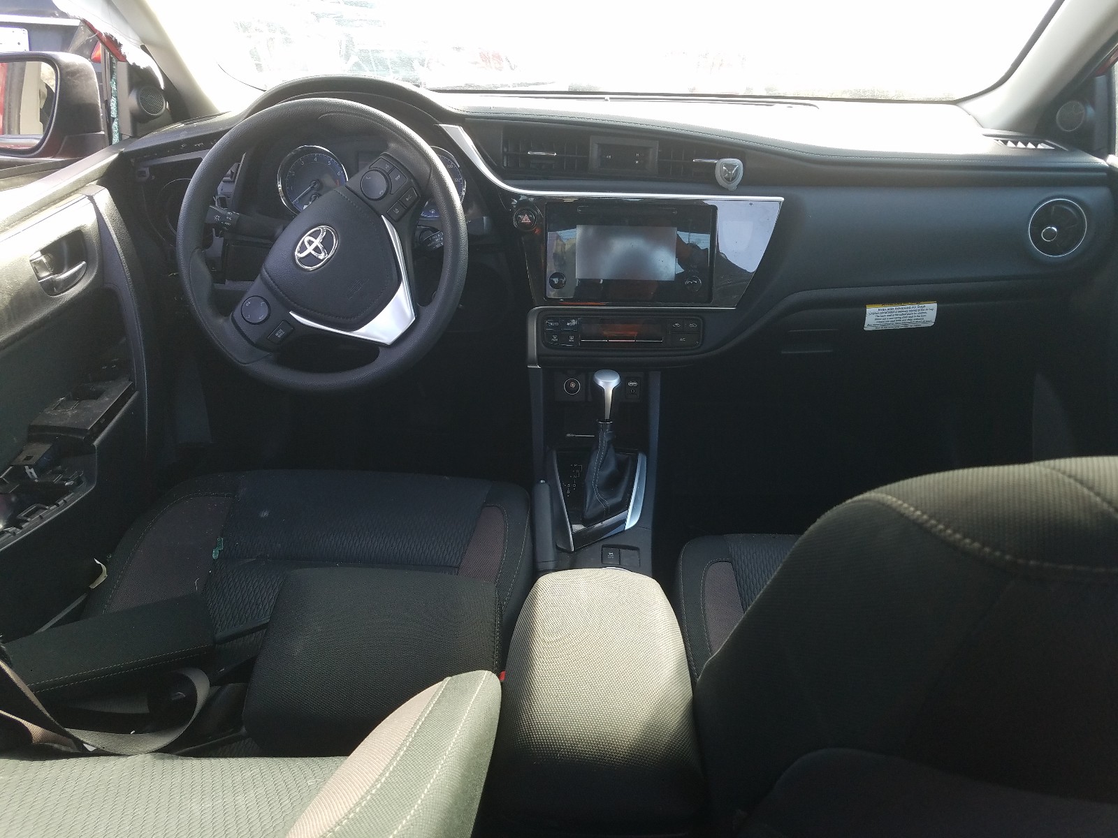 Photo 9 from auction – 2018 TOYOTA COROLLA L with VIN 2T1BURHE0JC100480