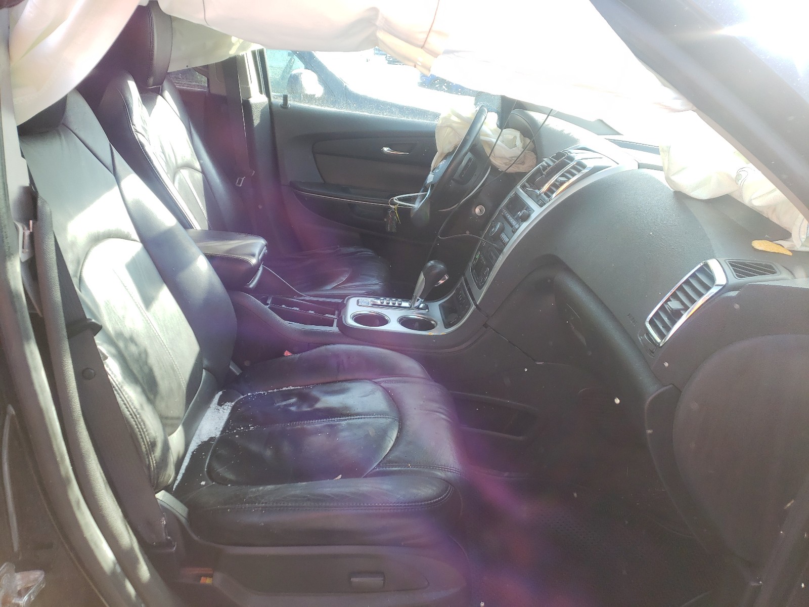Photo 5 from auction – 2010 GMC ACADIA SLT with VIN 1GKLRMED0AJ101755