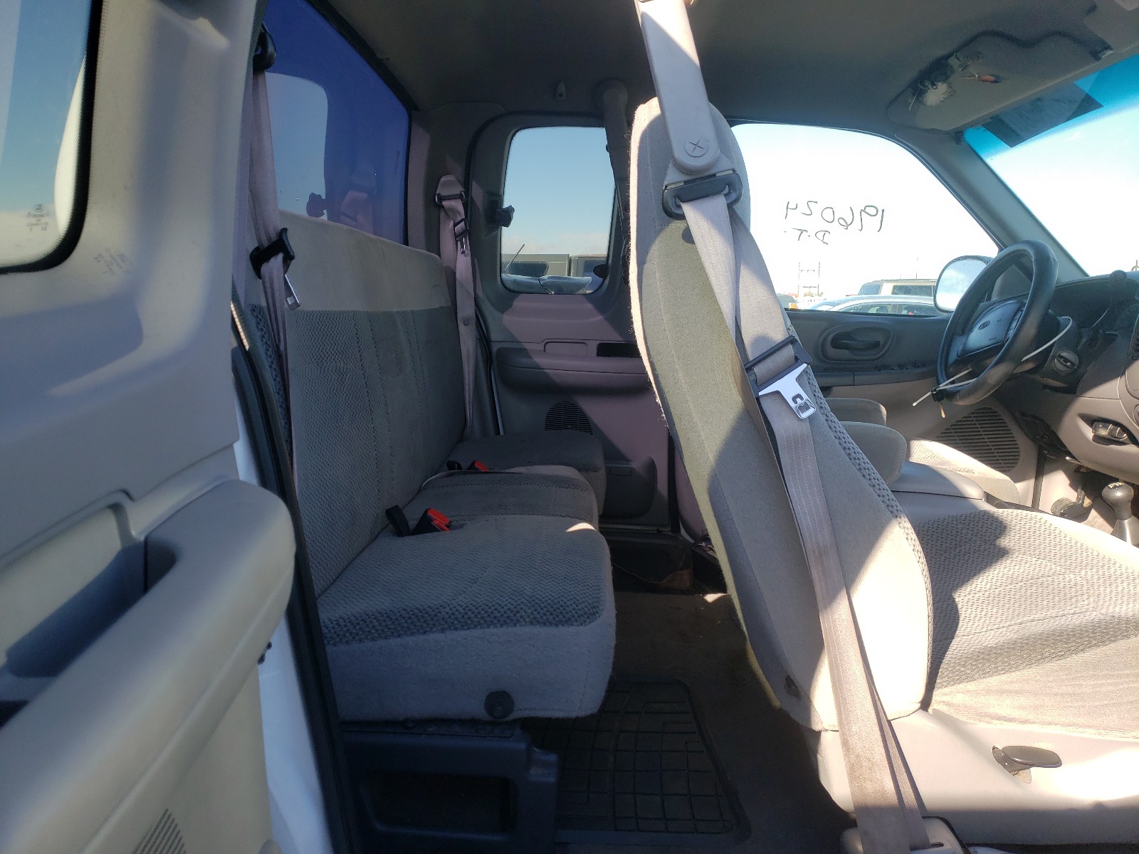 Zdjęcie 6 z aukcji – 1999 FORD F150 z VIN 2FTRX08L5XCA31524
